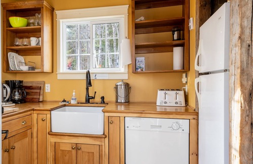 Crousetown Cottage | Serene Riverside Cottage with Private Pool & Spa Amenities