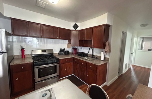 Queens House | Peaceful Retreat in Queens for Families on a Budget