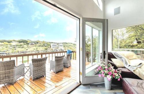 Marble Falls House | Discover the Bright Lake Home in Marble Falls - Pet Friendly!