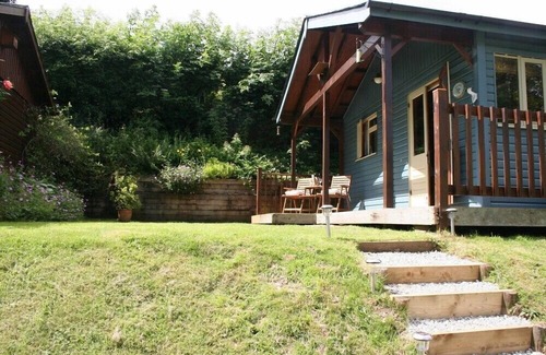 Burgh Island Cabin | Unwind at Bantham: Beachside Retreat with Ocean Views