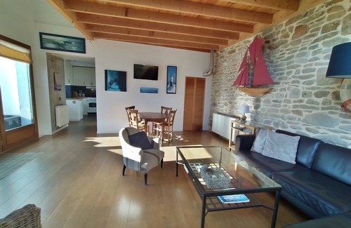 Saint-Pierre-Quiberon Cottage | Renovated Fisherman's Cottage with Ocean Views in Quiberon
