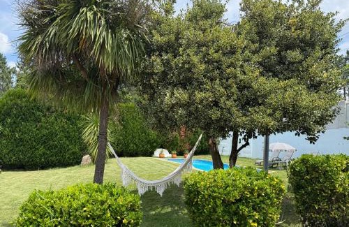 Vilagarcia de Arousa House | Discover A Retorta: Oceanfront Oasis with Pool & Pet Friendly
