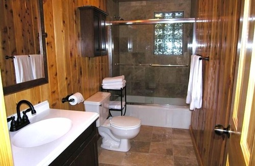 Ellijay Cabin | Experience Tranquility at "A River Runs Through It"