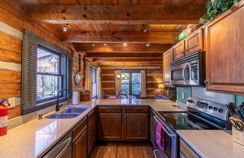 Boone Cabin | Relaxing Riverfront Cabin with Hot Tub & Pet-Friendly Perks