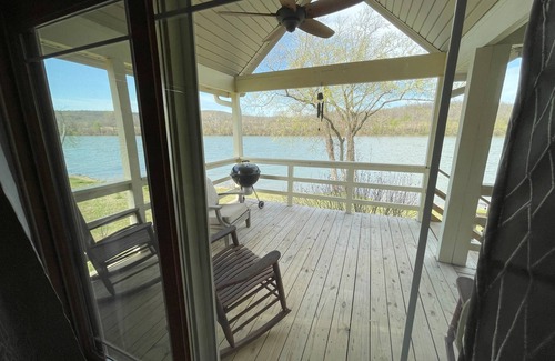 Pleasant Grove House | Experience A River Runs Through It: Pet-Friendly Retreat