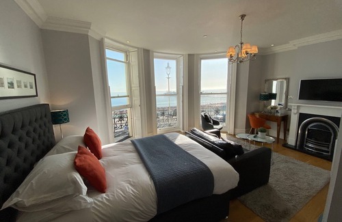 Kemptown House | Stunning Getaway: A Room With A View & Breakfast Included