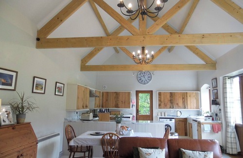 Chickerell Cottage | Idyllic Barn Conversion Retreat Near Weymouth's Coastline