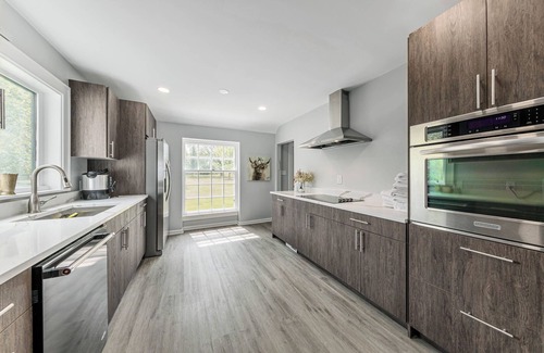 Mequon House | Discover a Rustic Retreat with Heated Pool & Top Amenities