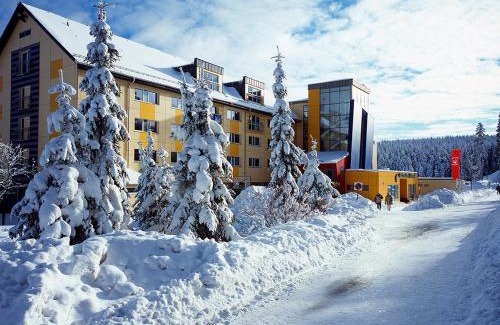 Oberhof Hotel | Pet-Friendly Stay at A&S Ferienzentrum Oberhof with Spa