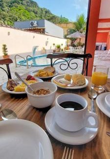 Pontal Hotel | Oceanfront A S Suites: Guest Rated 9.3 with Pool & Spa