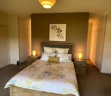 Mount Gambier House | Blissful Stays at A Scent of Lavender - Guest Rated 9.8