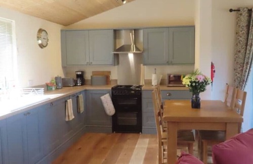 Dulverton Cabin | A Secluded Log Cabin Lodge with Scenic Views & Breakfast