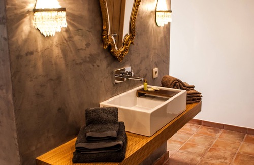 Grandola House | Relax at A Serenada Enoturismo: Guest Rated 9.6/10