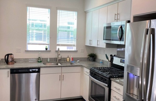 Milpitas House | Discover a Serene Retreat Near Silicon Valley's Transit Hub