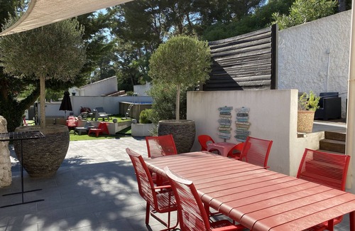 La Panouse Villa | Discover a Tranquil Villa: Your Urban Retreat Awaits