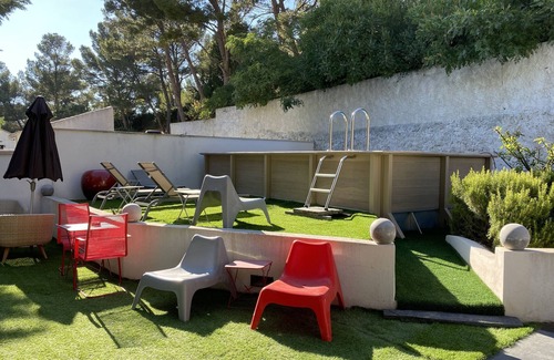 La Panouse Villa | Discover a Tranquil Villa: Your Urban Retreat Awaits
