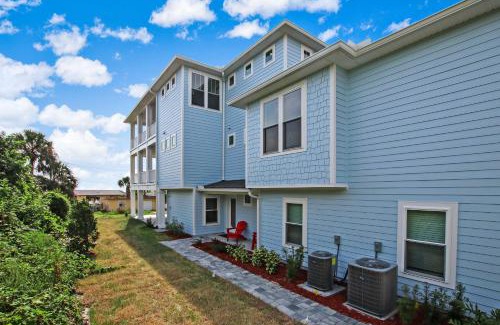Butler Beach House | Relaxing Getaway at A Shore Thing on Crescent Beach