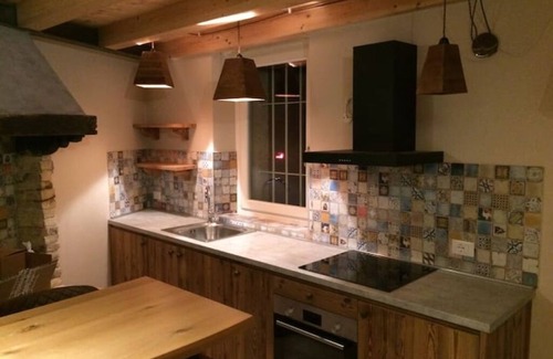 Caprino Veronese Apartment | Explore Nature at RedHouse Near Lake Garda with Spa & Views