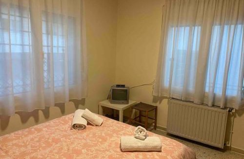 Ioannina Apartment | Budget-Friendly Getaway: A Simple Solution for Families