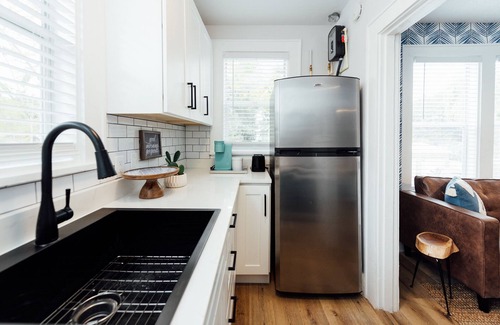 Historic Uptown Apartment | Discover a Slice of Heaven in Downtown St Pete