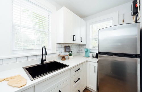 Historic Uptown Apartment | Discover a Slice of Heaven in Downtown St Pete