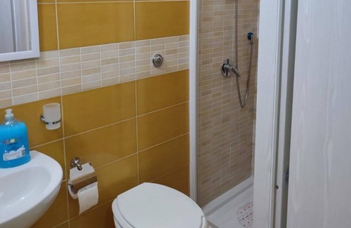 Molo Beverello House | Convenient Stay Just 7 Minutes from Naples Station