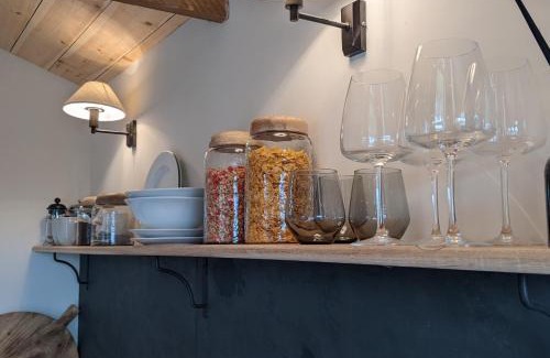 Radstock House | Idyllic Somerset Countryside Lodge - Pet Friendly Retreat