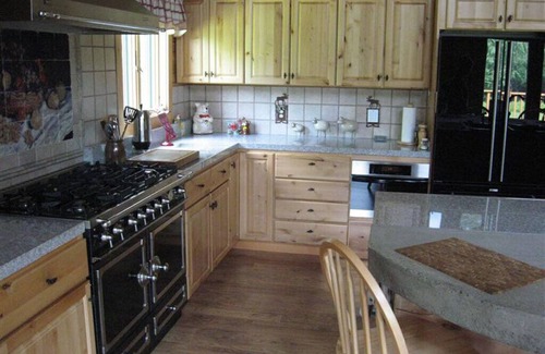Landaff House | A Space of One's Own - Beautiful Log Home