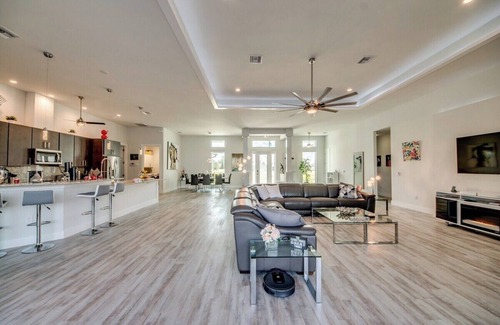 Burnt Store Villa | Discover Happy Cape 36: Private Pool & Family-Friendly Amenities