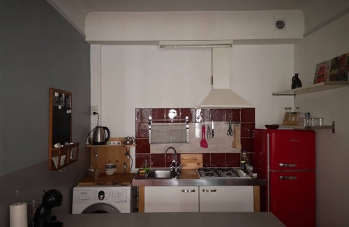 Riez Apartment | Modern Apartment in Riez with Kitchen and Pet-Friendly Perks