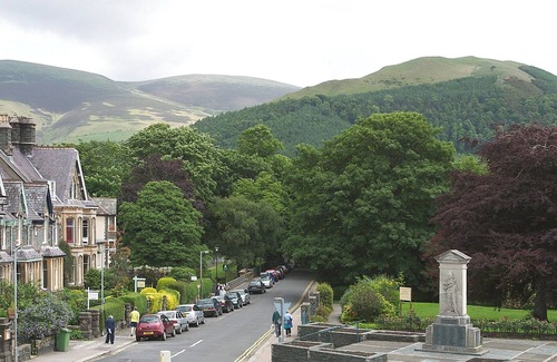 Keswick Cottage | Scenic Apartment with Breathtaking Skiddaw Views & Kitchen