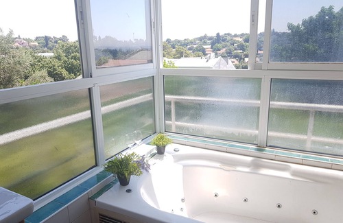 Kiryat Tiv'on Villa | Relax in a Galilean Villa with Private Yards and Spa
