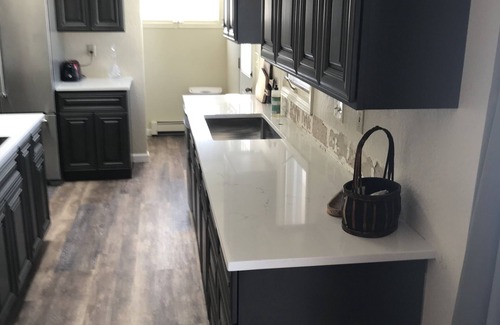 The Pinery House | Relaxing Retreat with Scenic Views and Family-Friendly Amenities