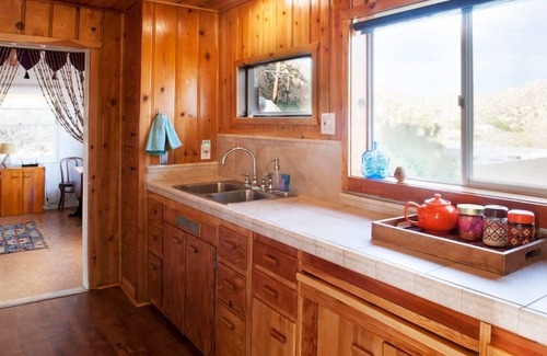 Yucca Valley Cabin | Immaculate 1940's High Desert Cabin with Spa & Kitchen
