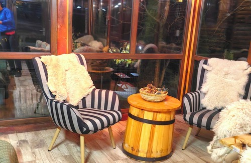 Lupsa House | Perfect Retreat for Detox Activities with Spa & Hot Tub