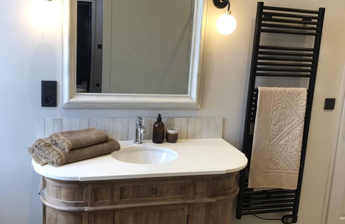 Saint-Marcellin-les-Vaison Other | A stay in a château in Provence