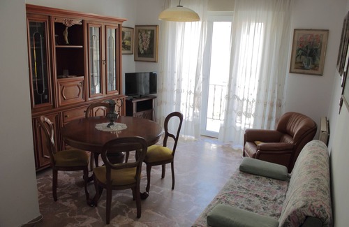 Viareggio Apartment | Oceanfront Retreat Near Carnival with Pet-Friendly Amenities