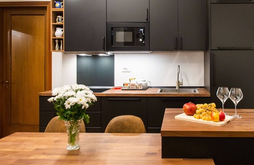 Historic Centre Apartment | Just Steps from the Duomo - Rated 10/10 with Spa & Breakfast