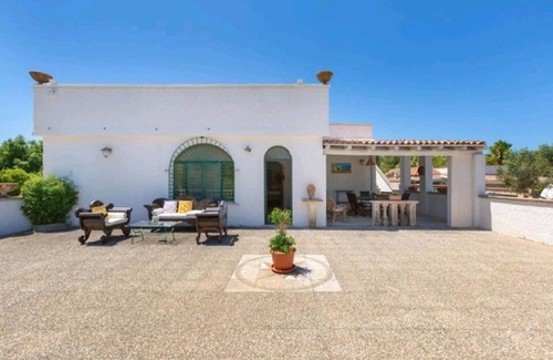 Presicce House | Steps from the Sea: Family-Friendly Villa Lido Marini