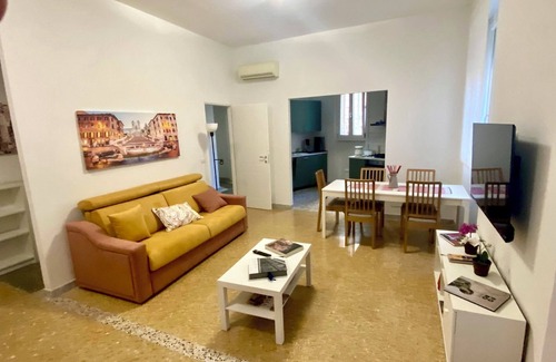 Quartiere XV Della Vittoria Apartment | A stone's throw from the Vatican museums.