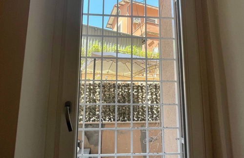 Quartiere XV Della Vittoria Apartment | A stone's throw from the Vatican museums.