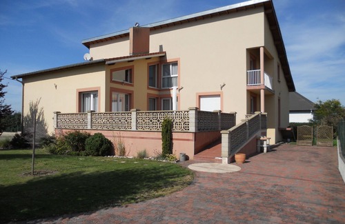 Damelevieres House | Discover Lorraine: 4-Star Hotel with Family-Friendly Amenities