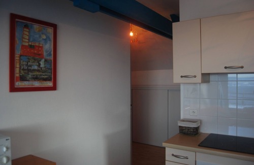 Guilvinec Apartment | Beachfront Studio with Ocean Views and Top Guest Ratings