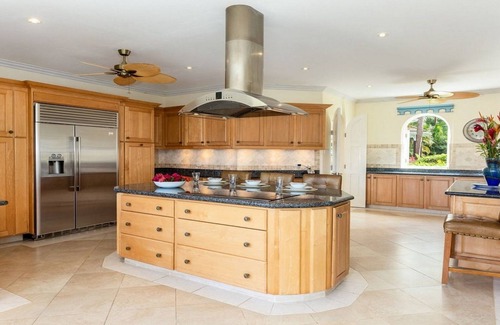 Sandy Lane House | A Stunning 7 Bedroom Sandy Lane Villa With Chef & Beach Club Access.