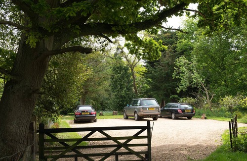 Saxmundham Cottage | Charming Cottage Retreat in Nature Reserve with Ocean Views