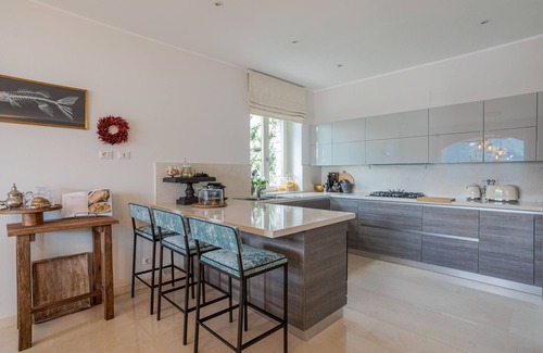 Menaggio Villa | A stunning villa in Menaggio with al fresco dining and private pool