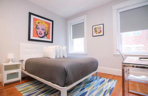 Griggs Park Apartment | Stylish Stay with Queen Bed and Modern Kitchen Amenities