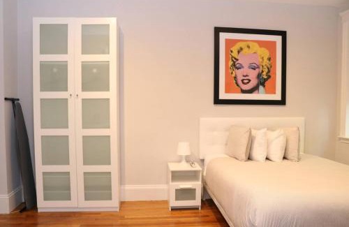 Griggs Park Apartment | Stylish Stay with Queen Bed and Modern Kitchen Amenities