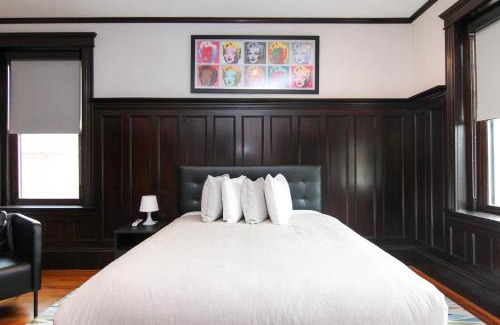 Griggs Park Apartment | Experience Comfort with a King Bed and Heated Floors