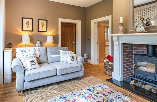 Alford Cottage | Romantic Retreat with Hot Tub and Ocean View Awaits You